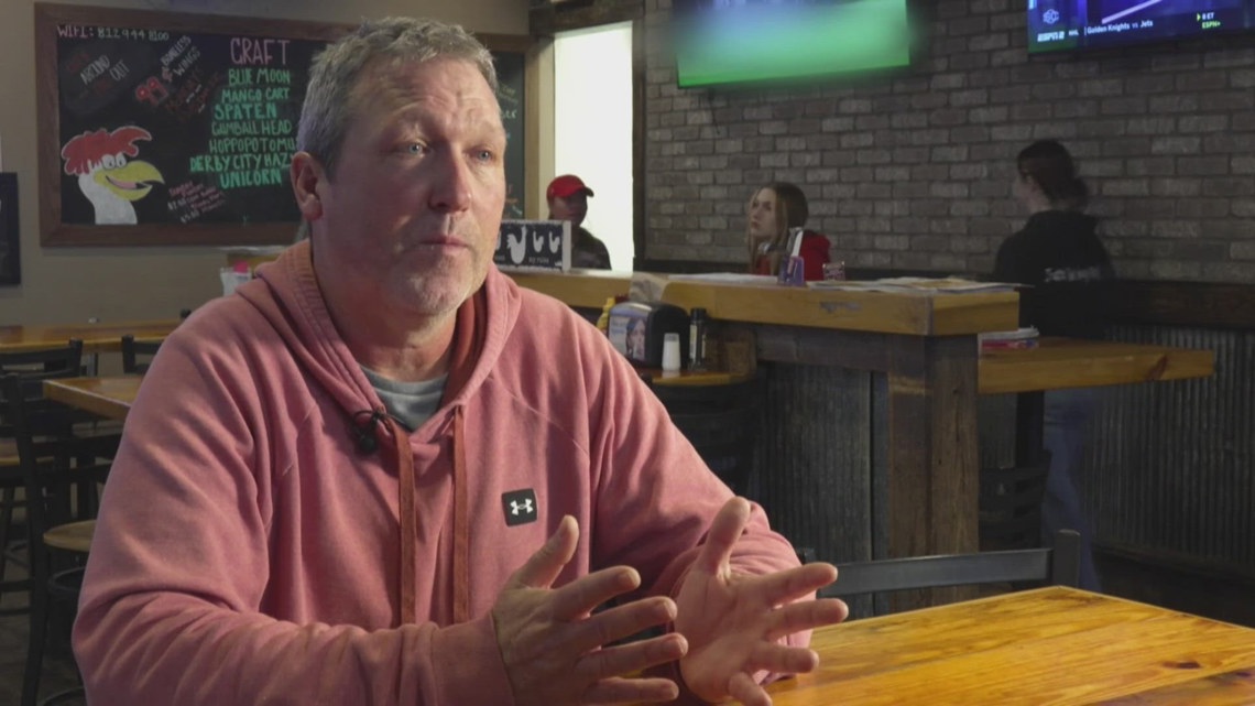 Cluckers owner vows to rebuild after large fire destroys Jeffersonville location