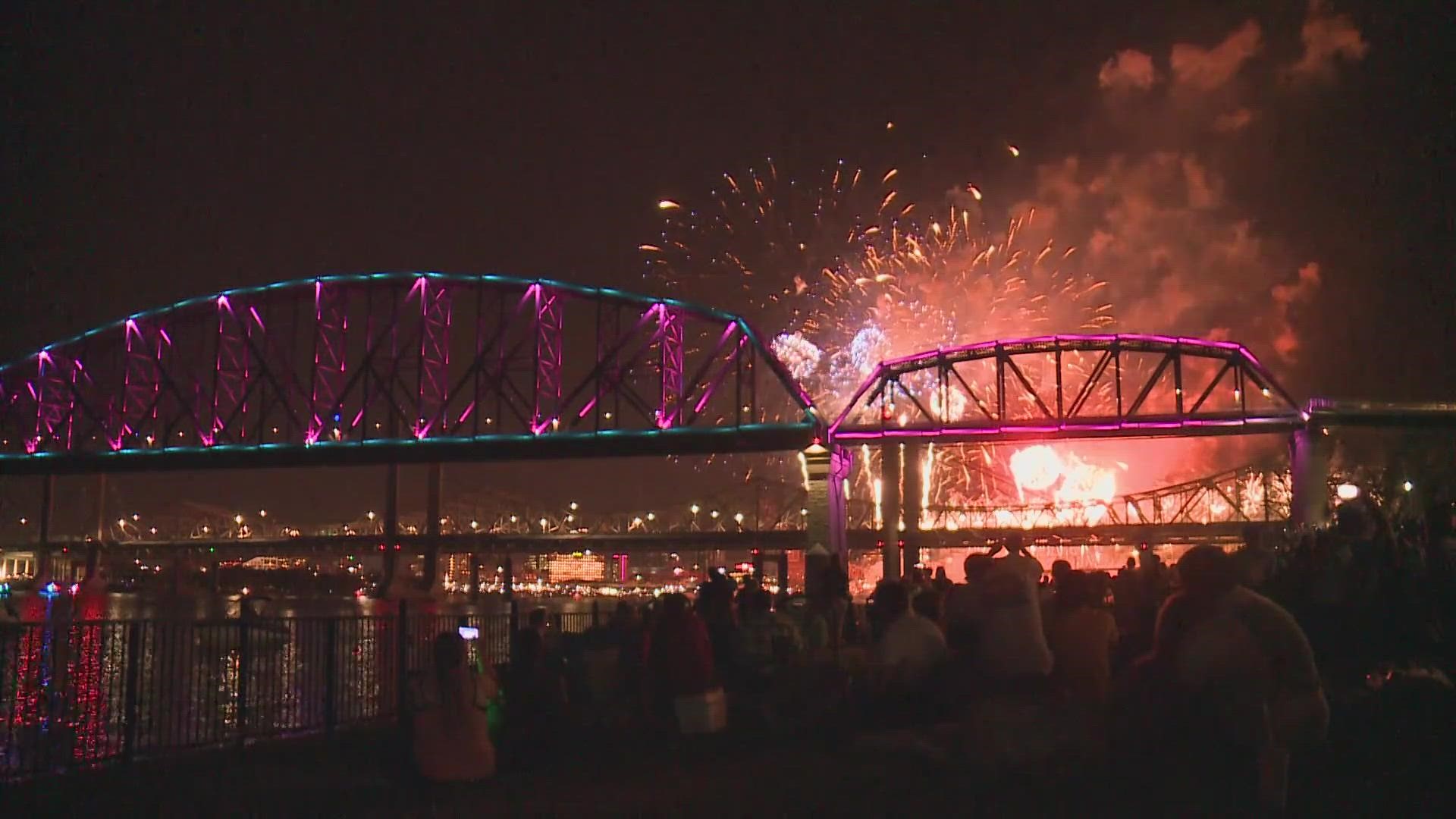 Ferris wheel comes to Louisville Waterfront in time for Kentucky Derby