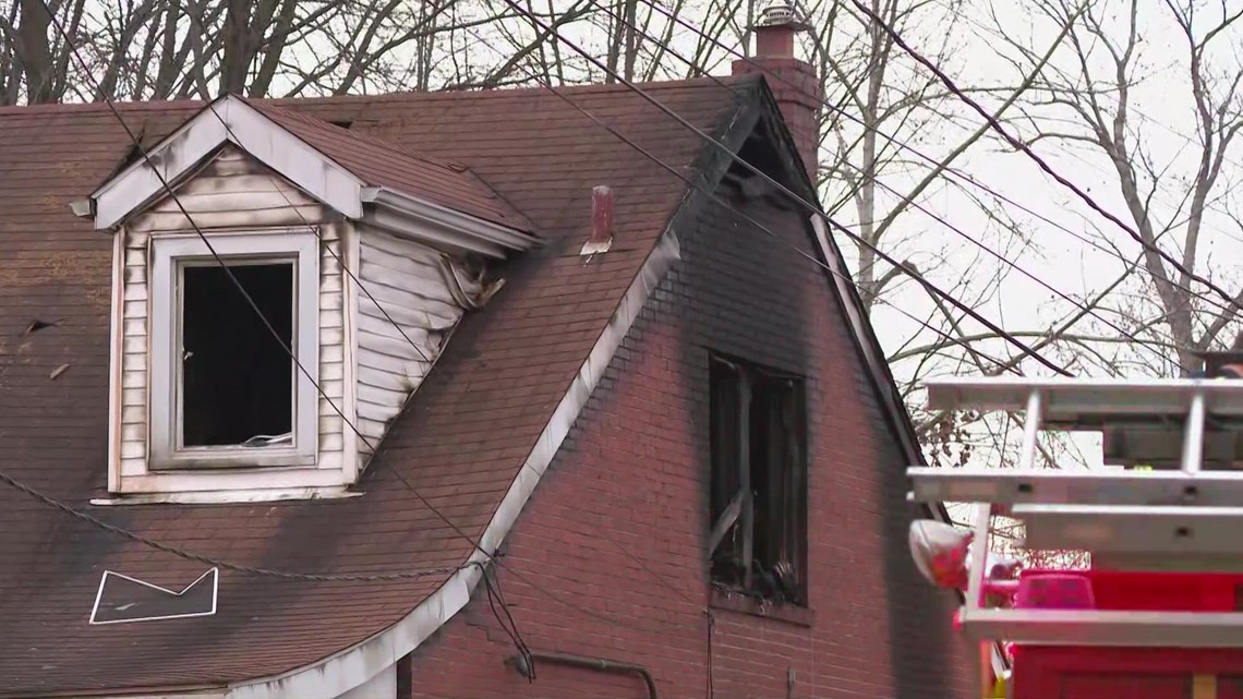 Louisville Fire Inspecting Fatal Fire In Auburndale Neighborhood 