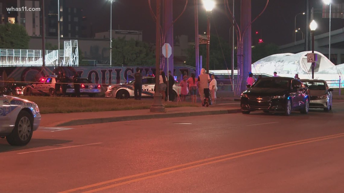 1 killed, 4 hurt in shooting near skate park