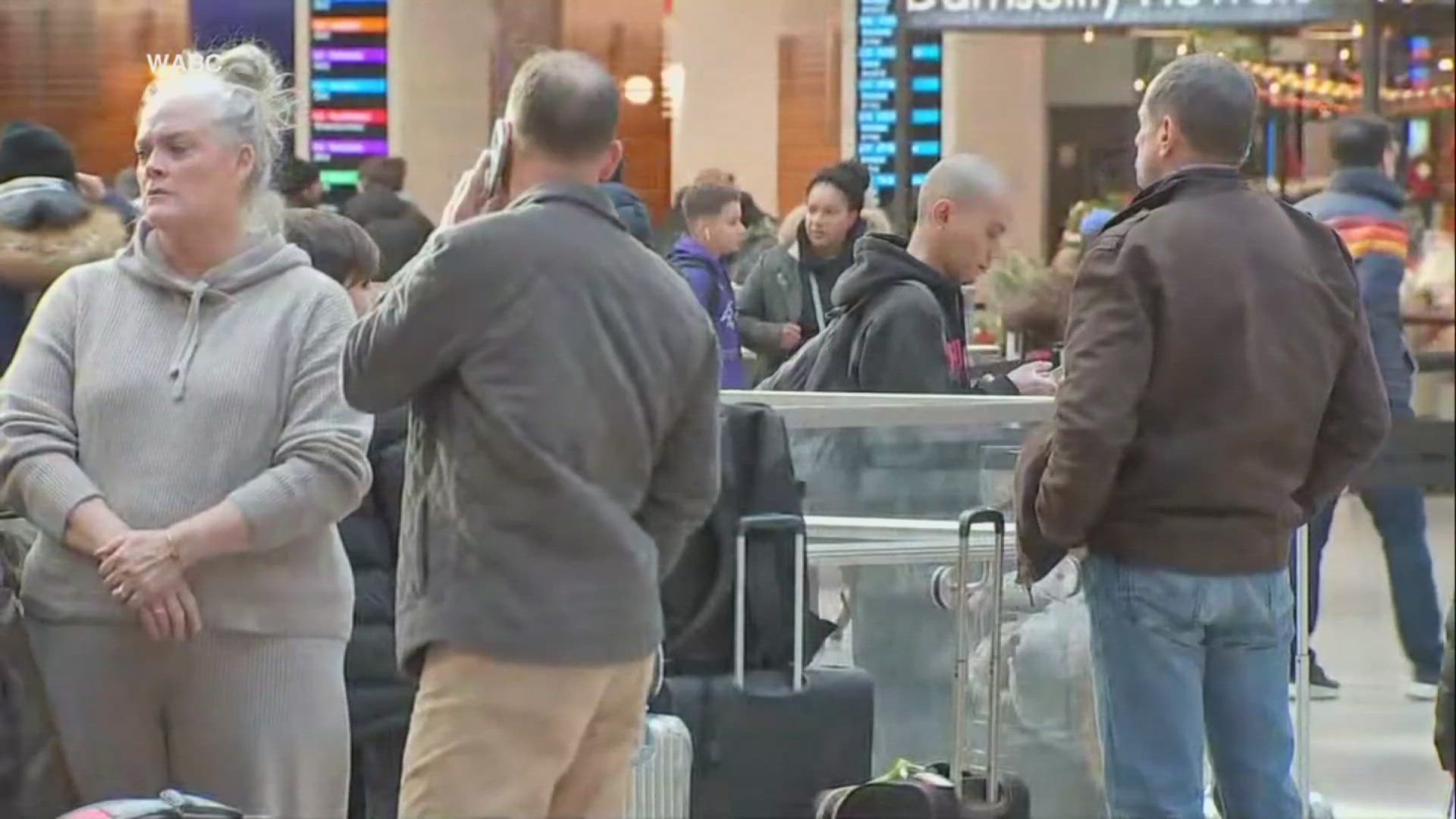 AAA Predicts Record Holiday Travel Numbers | Whas11.com