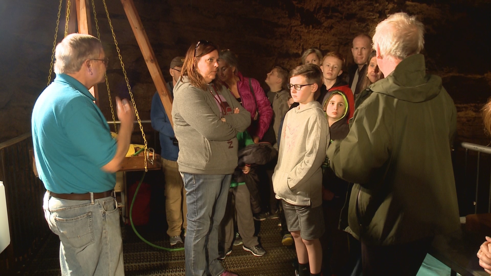 Paleontologists digging into the past at Indiana Caverns