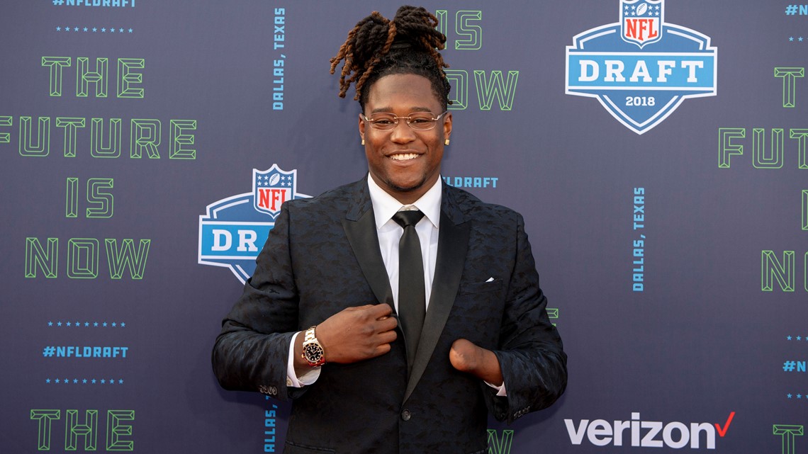 Seahawk Shaquill Griffin waiting for brother Shaquem's 1st NFL sack