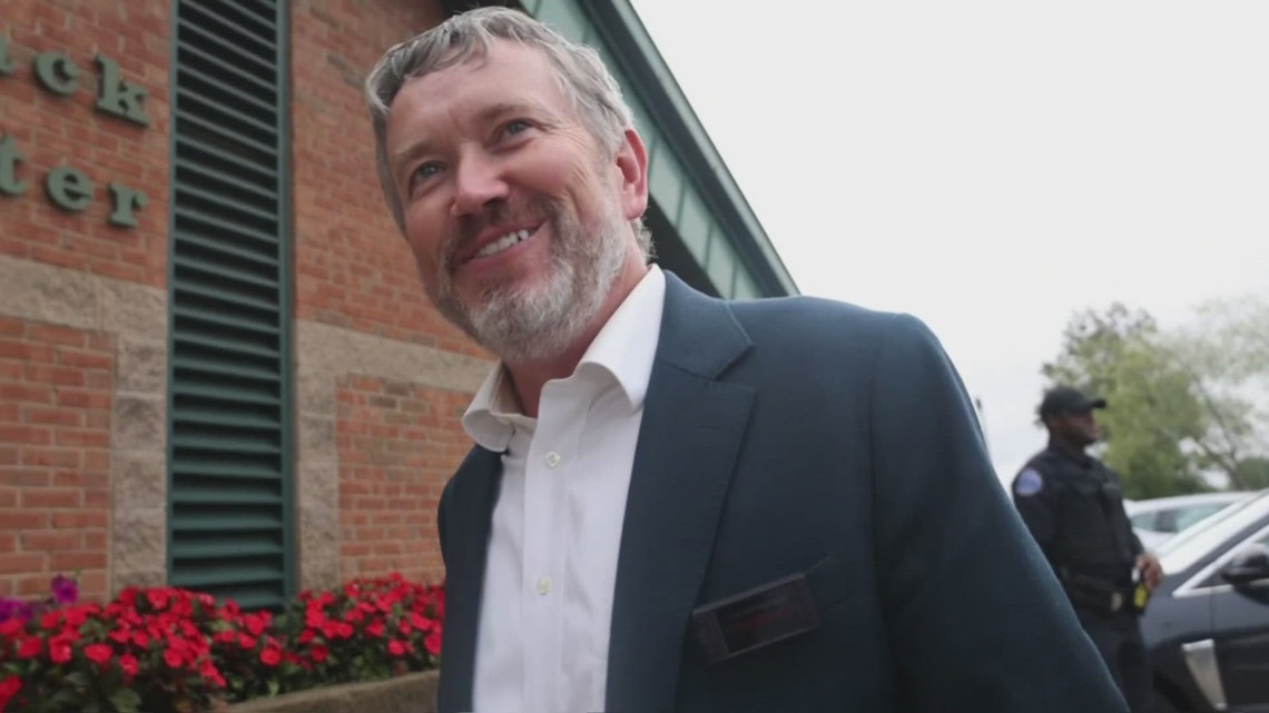 Rep. Thomas Massie calls political fights staged amid GOP primary challenge backed by Trump