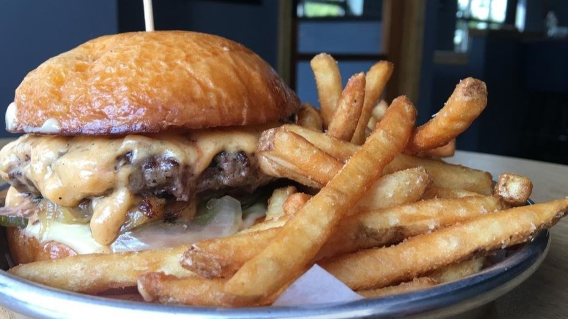 Restaurants in Southern Indiana are hoping Hoosiers and Kentuckians are in the mood for a burger and a cold one.