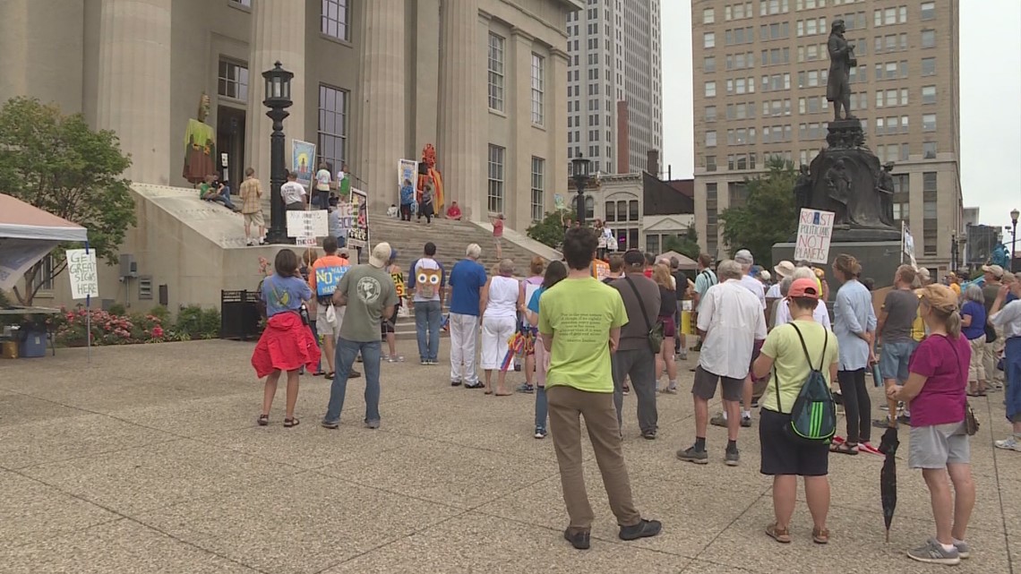 Rally pushes for environmental protections | whas11.com