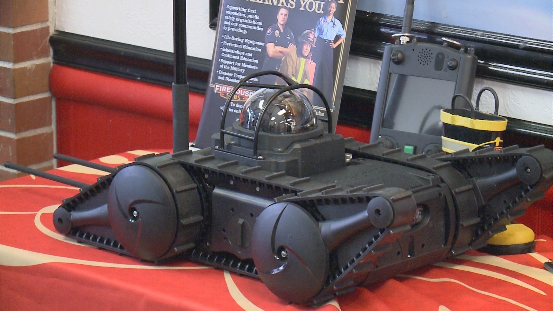 LMPD SWAT unveils new search and rescue robot | whas11.com