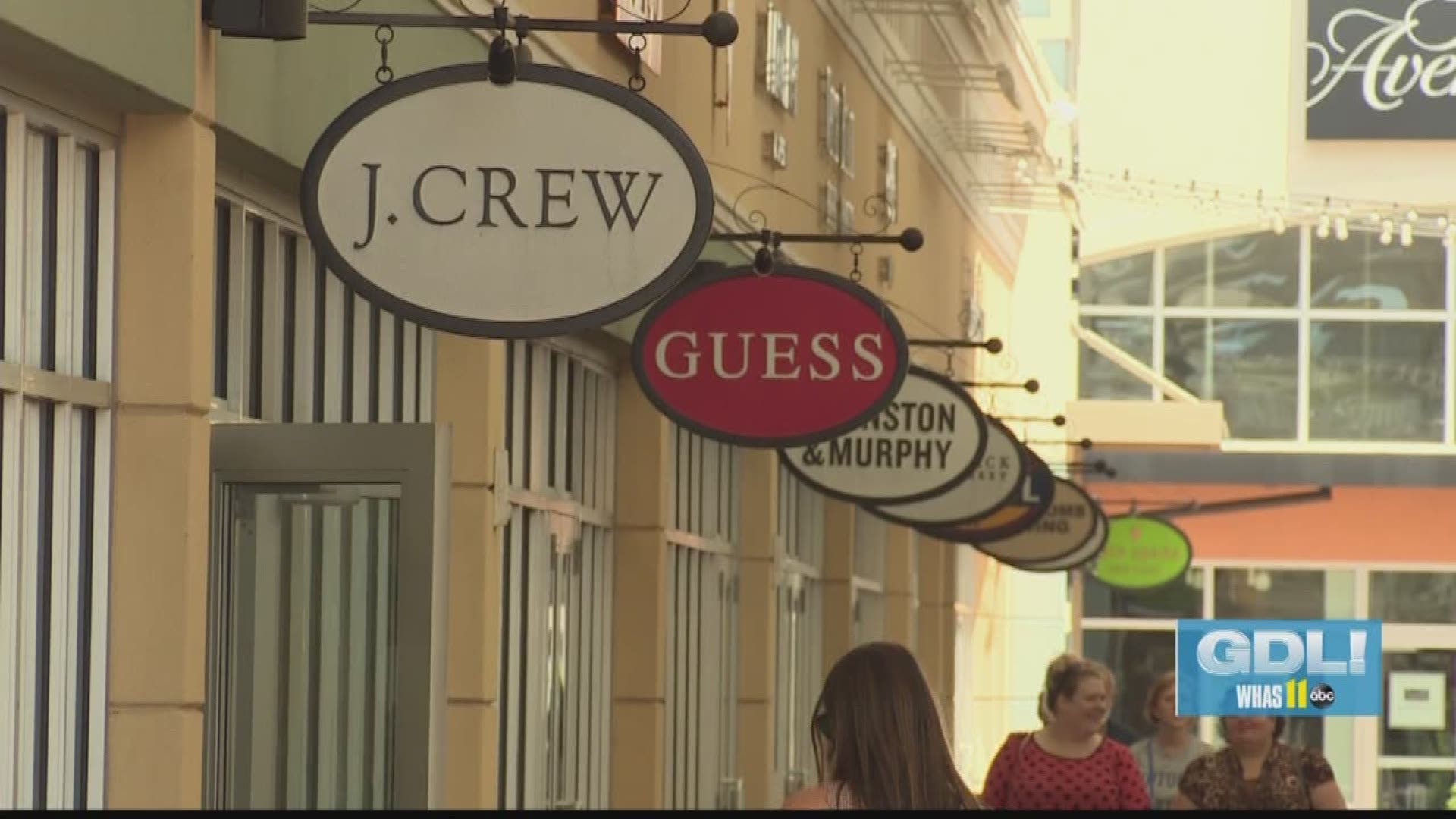 The Boom In Big Sales And More Is Happening At The Outlet Shoppes Of The Bluegrass Whas11 Com