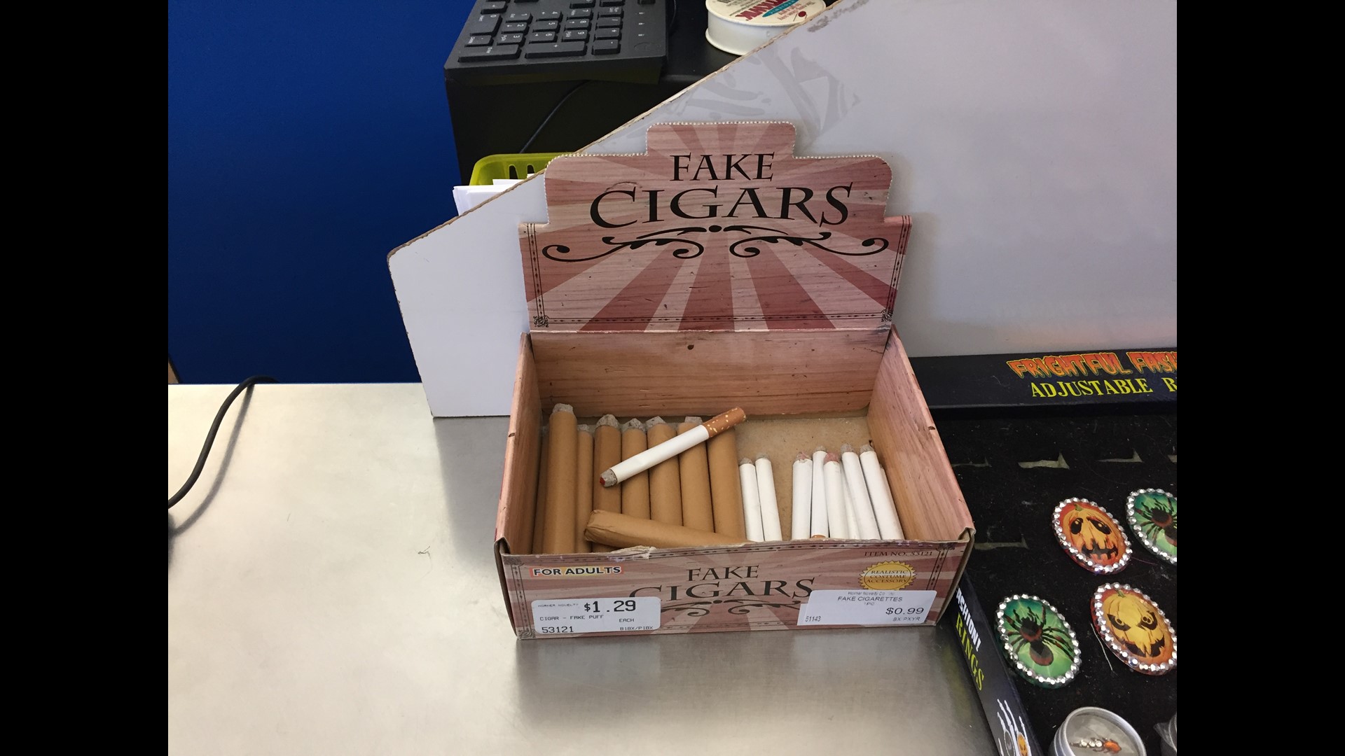 Horner Novelty Costume Picks