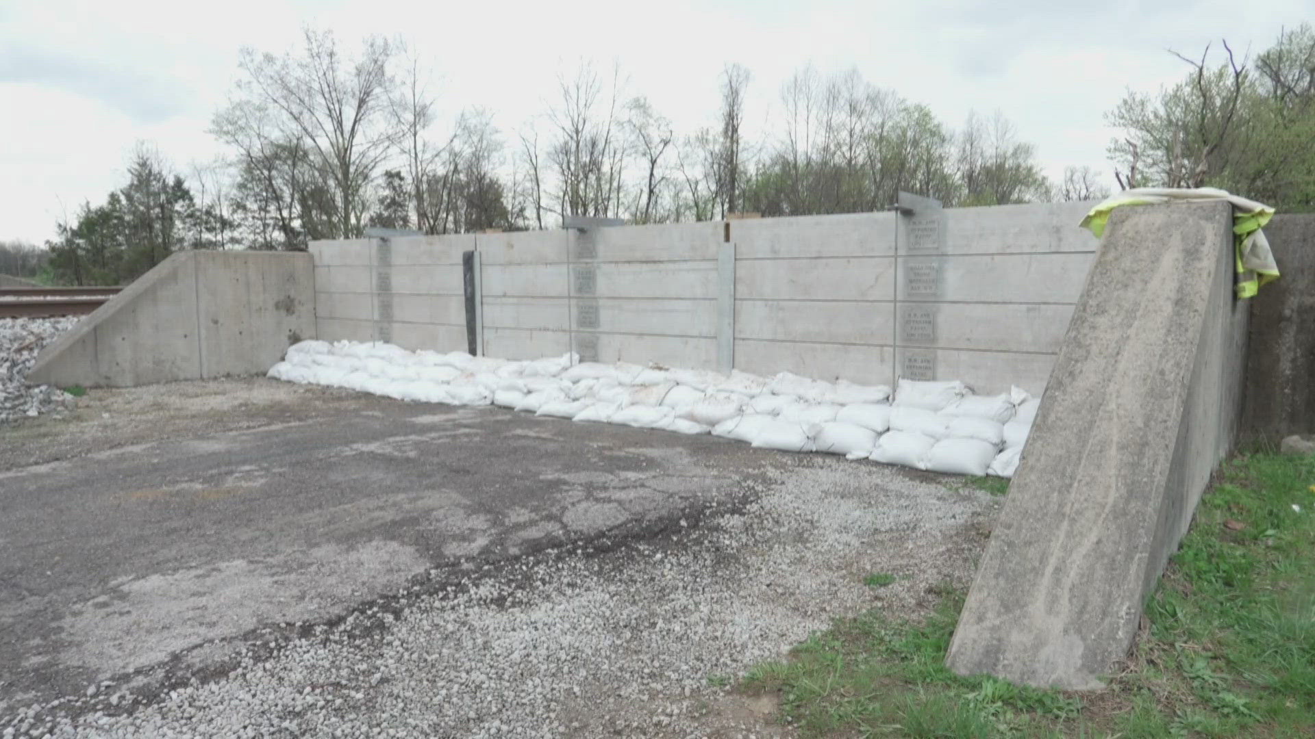 Oldham County offering free sandbags ahead of flooding | whas11.com