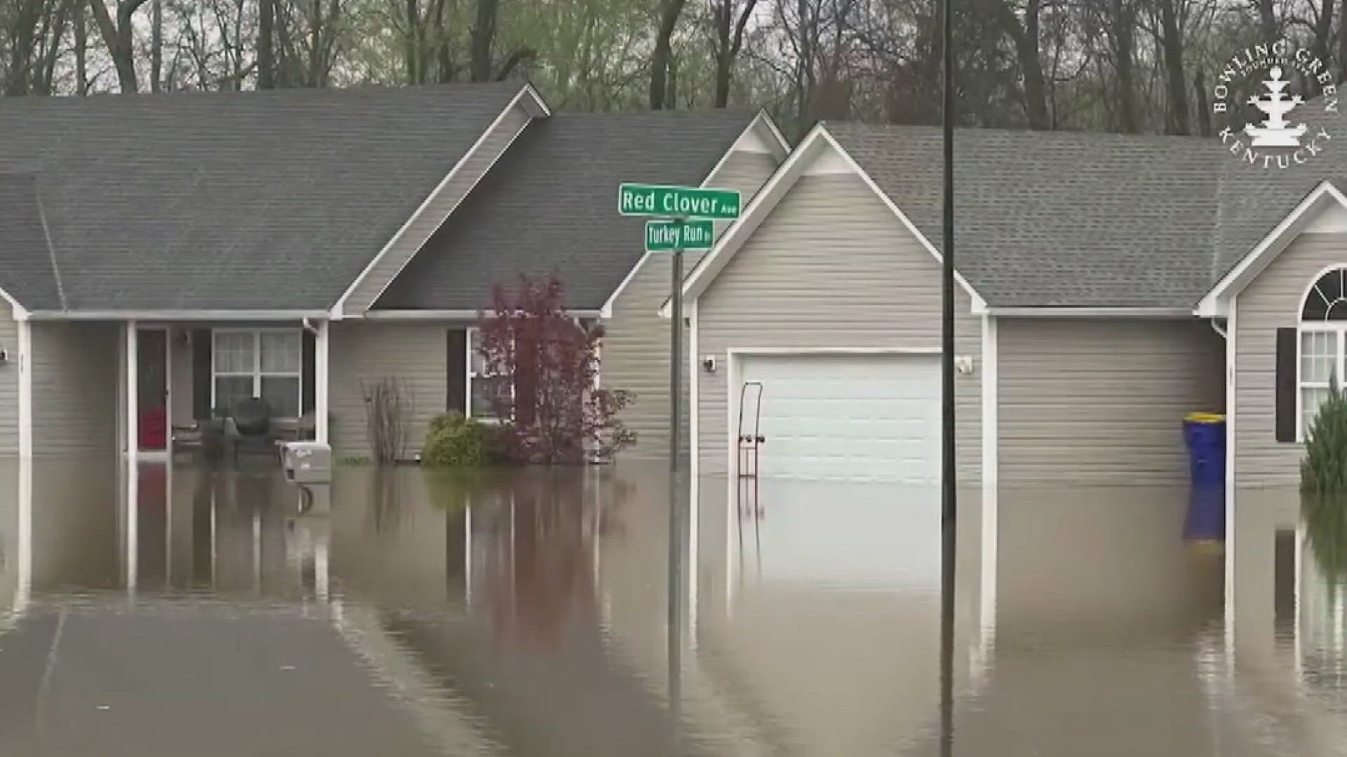 The flooding has led to a state of emergency in Bowling Green as Drake's Creek and Green River are at flood stage. The flooding has also caused sinkholes.