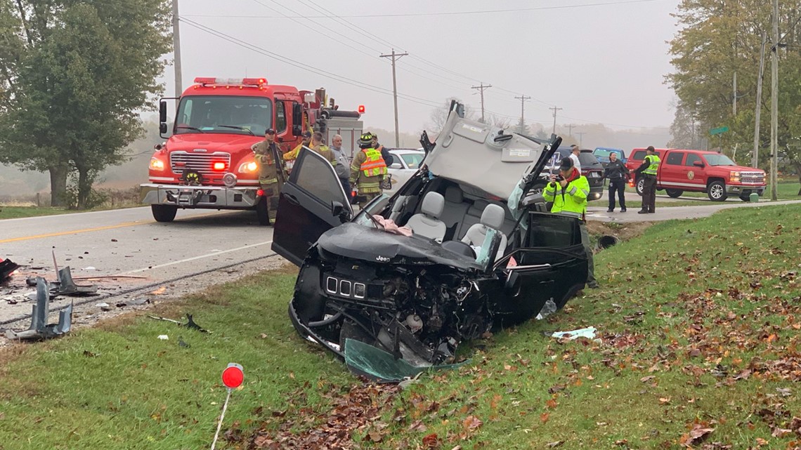 Indiana authorities investigate Deadly crash near Salem