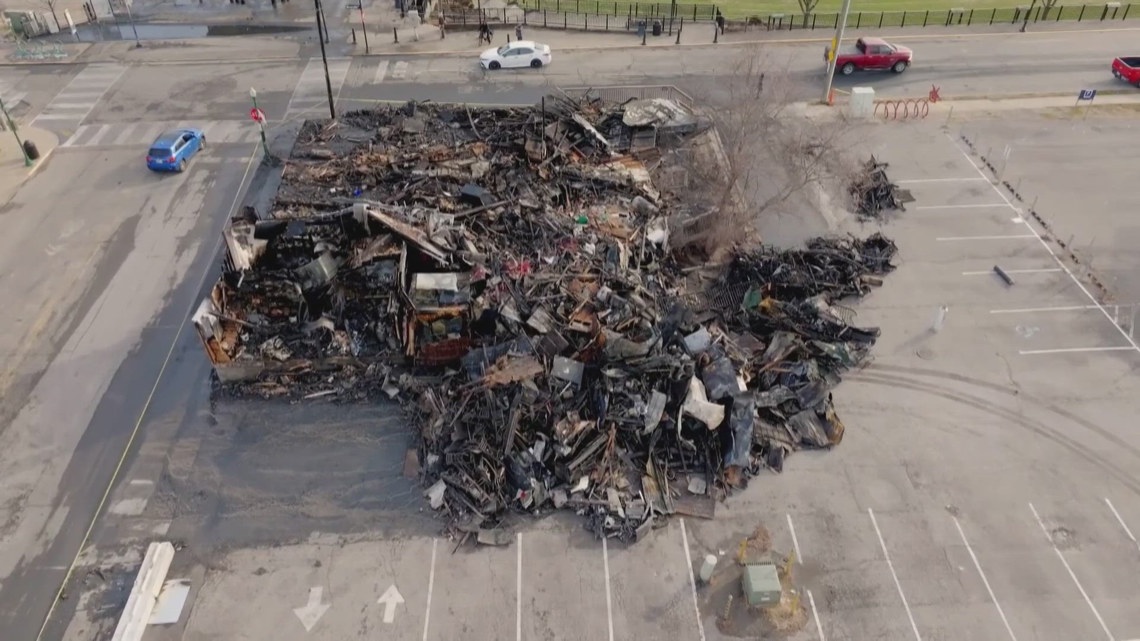 Jeffersonville riverfront restaurant destroyed by fire, community rallies to support staff