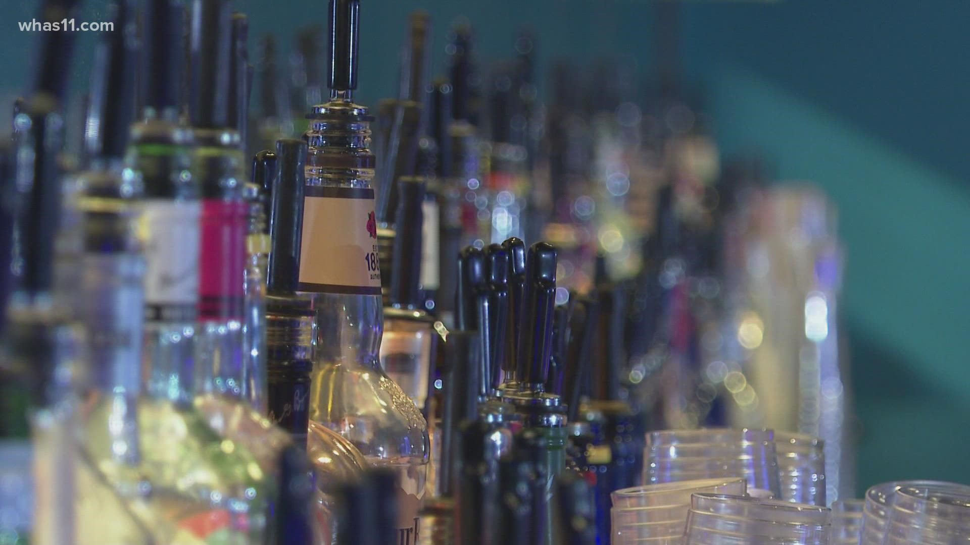 In an effort to curb violence, council member Cassie Chambers Armstrong is proposing an ordinance to temporarily change liquor license hours in Louisville.