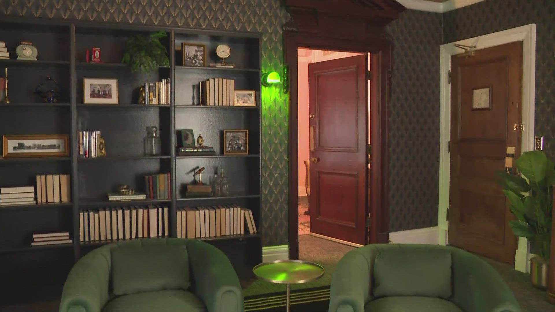 A Louisville native designed the room to highlight the dichotomy between the book's characters Jay Gatsby and Daisy Buchannan.