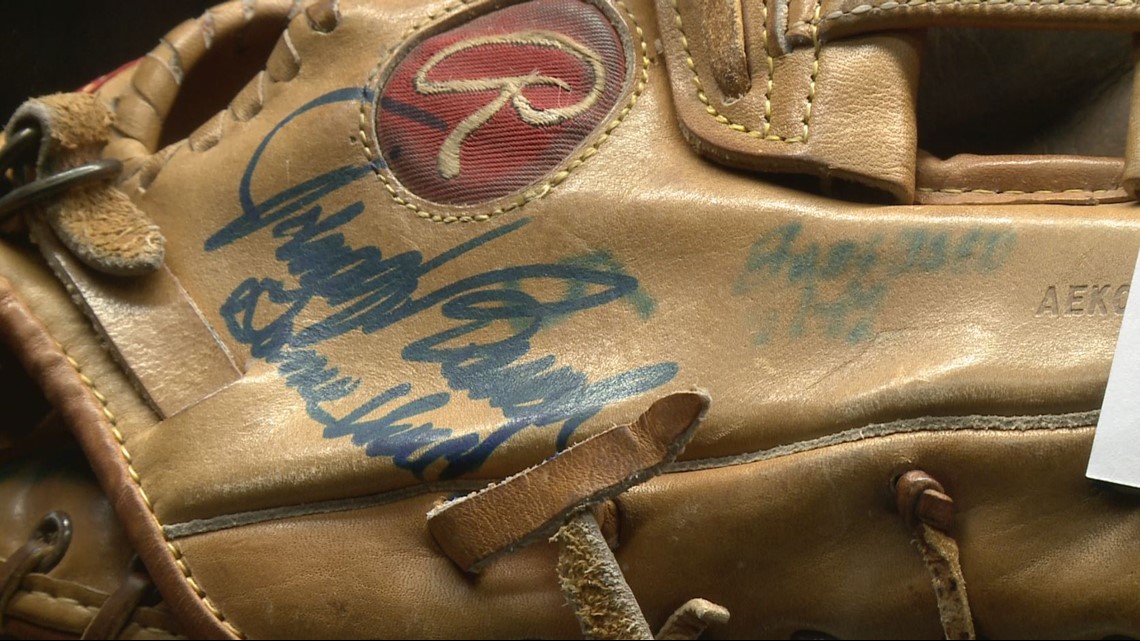 Sold at Auction: Johnny Bench Autographed Jersey Collage