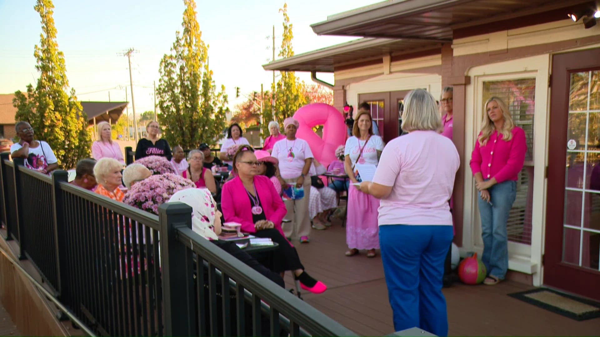 Whas11 Weather Norton Cancer Research Center holds pink out event for breast cancer ...