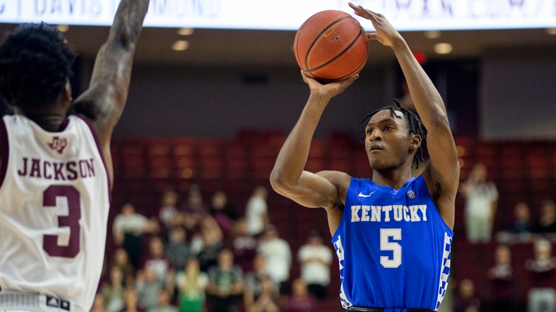 Nick Richards declares for NBA Draft, will forgo remaining eligibility