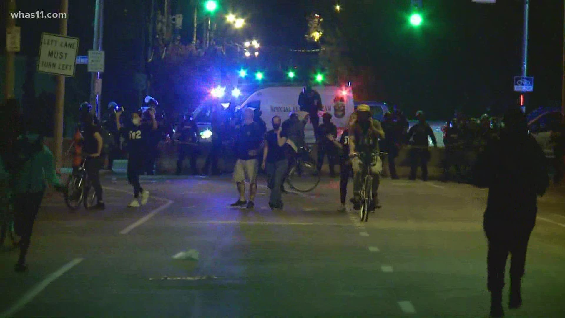 Protests continue in Louisville in third night since Breonna Taylor announcement | 0