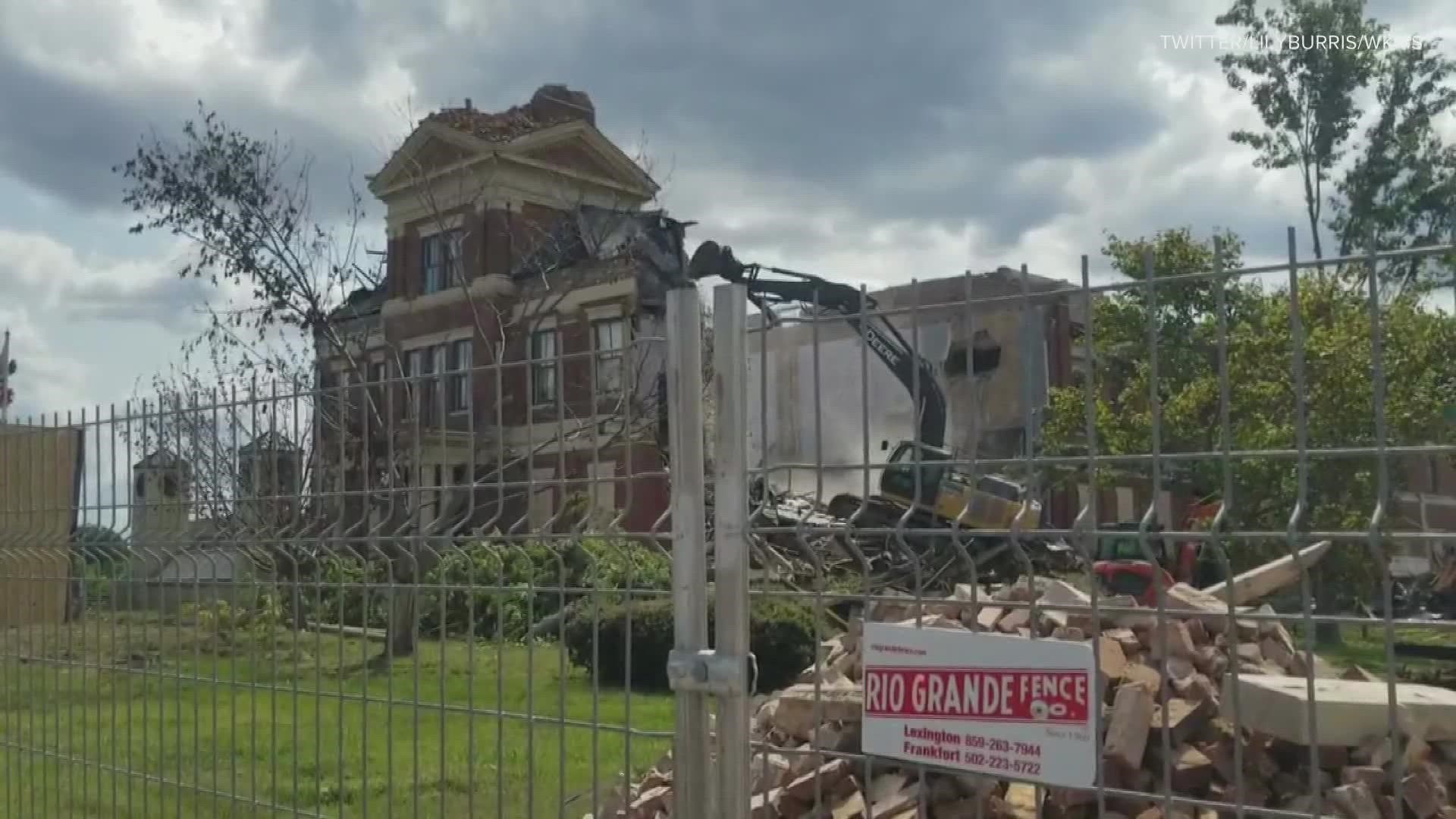 The building dates back to 1889 and became a symbol of the county.