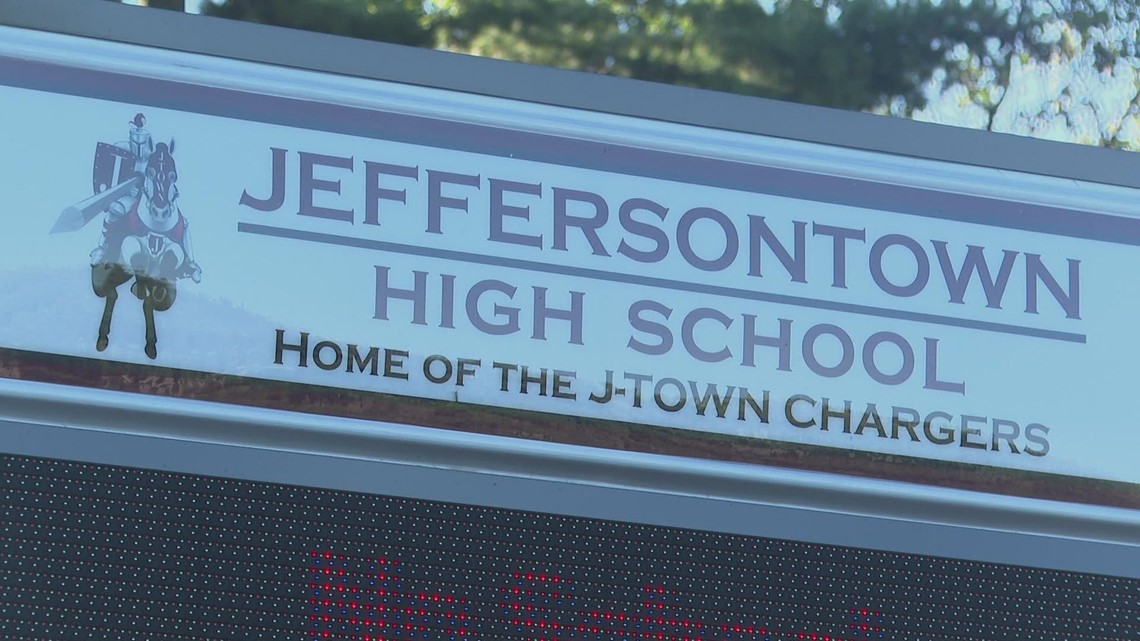 Jeffersontown Police arrest teen accused of threatening high school