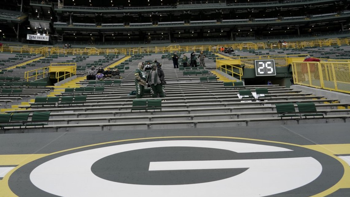 Green Bay Packers fan, 85, gets wish to attend playoff game - Vimarsana News
