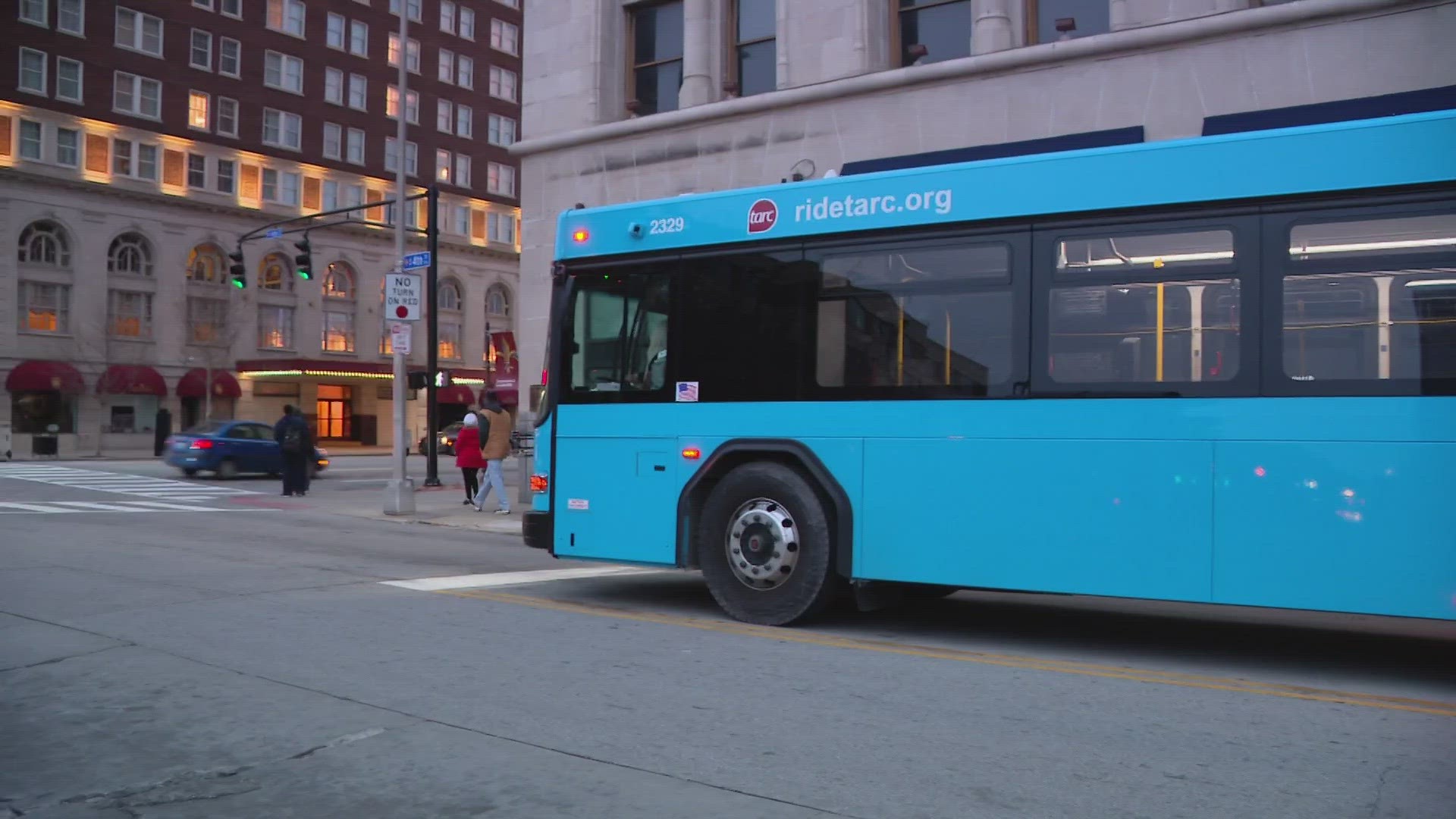 Louisville’s public transportation system is launching a new schedule tracking program to some of its most popular routes around the city.
