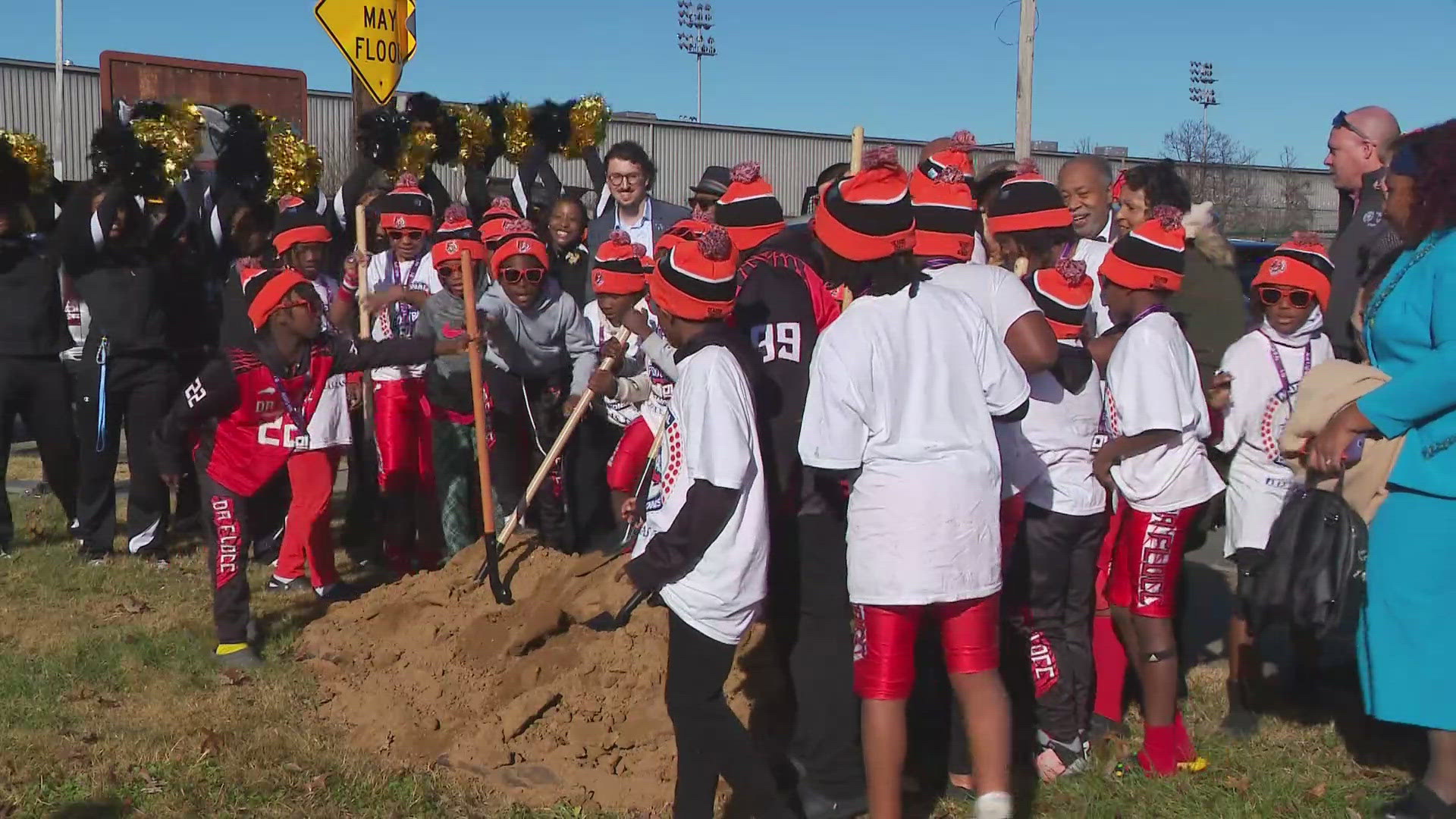 Work officially began on New Walnut Street Park in Louisville's Russell neighborhood.