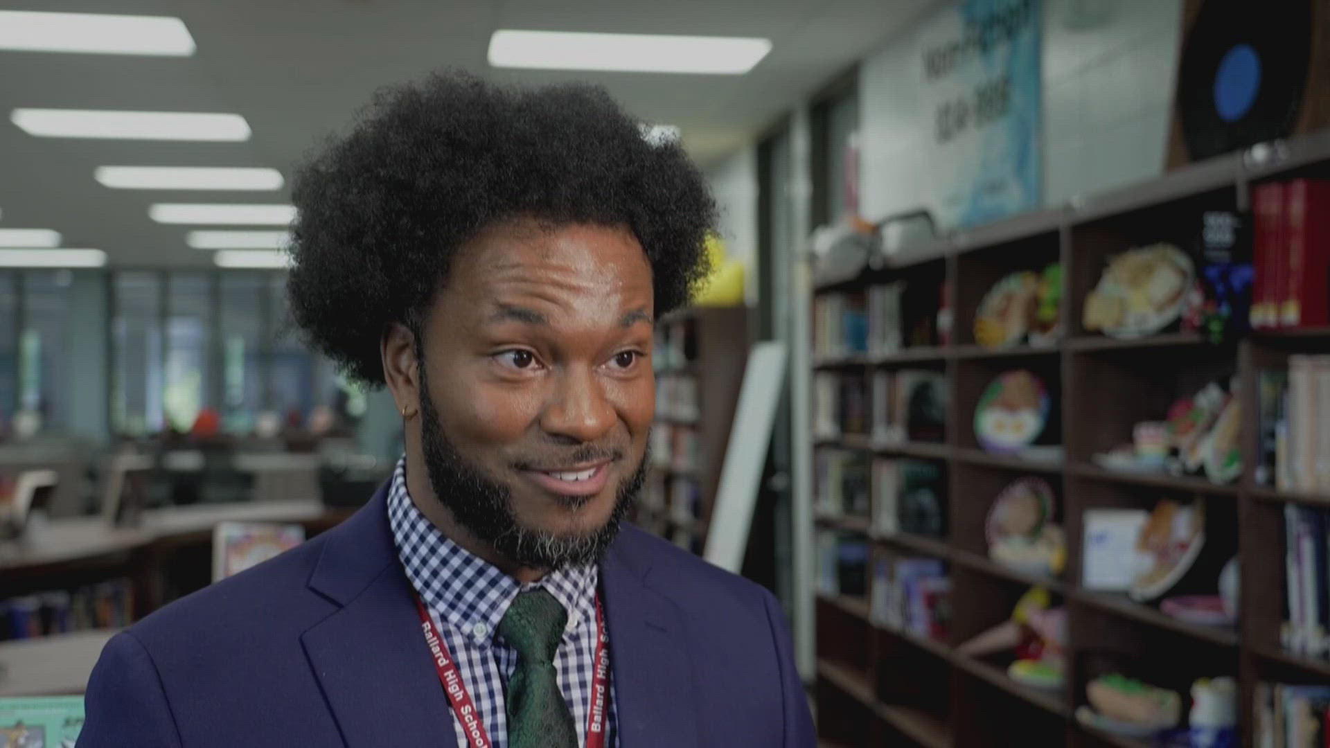 JCPS math teacher wins an ExCEL Award for his unique teaching strategy ...