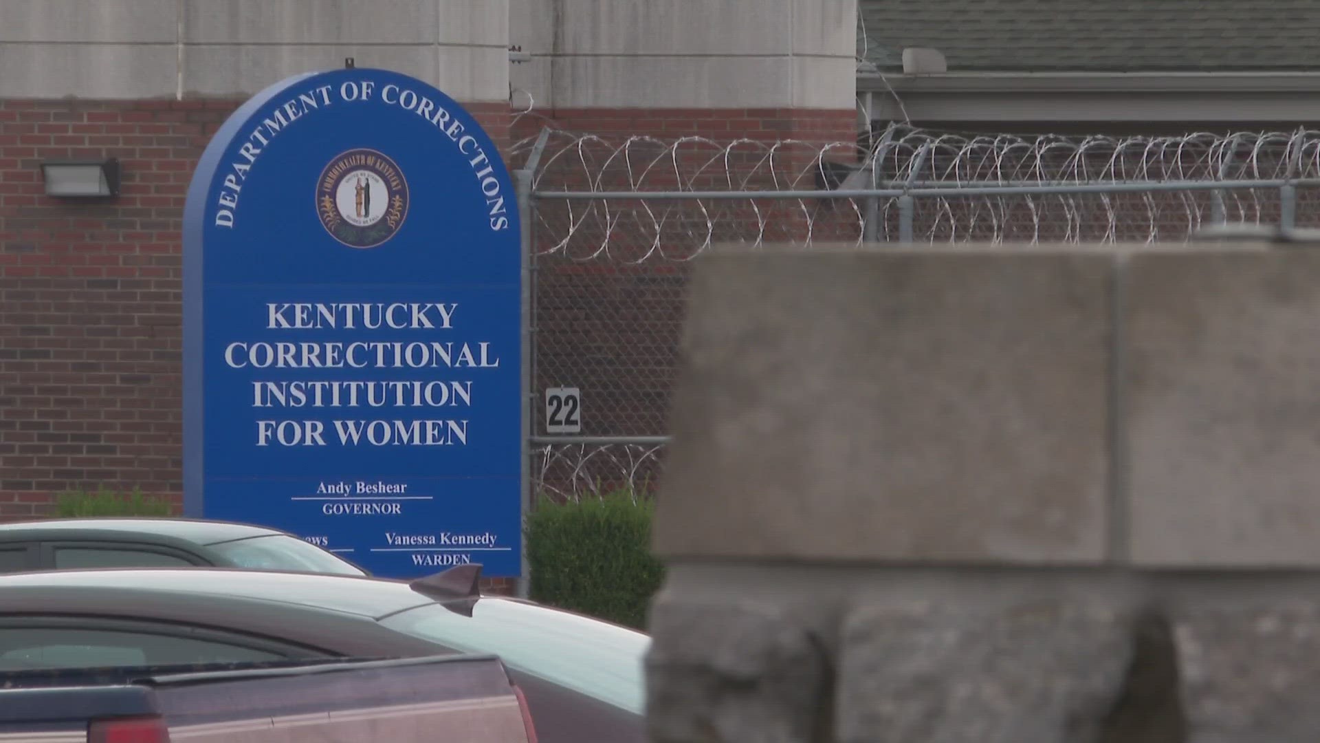 Governor Andy Beshear announced Tuesday that Simmons College will provide courses to one prison in Kentuckiana.