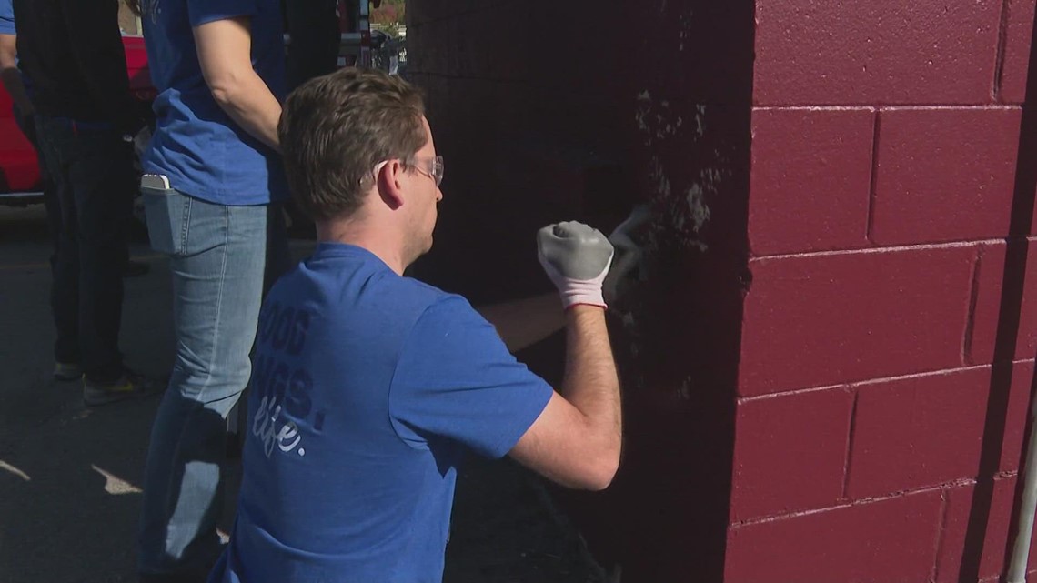 GE Appliances employees give back to Doss High School