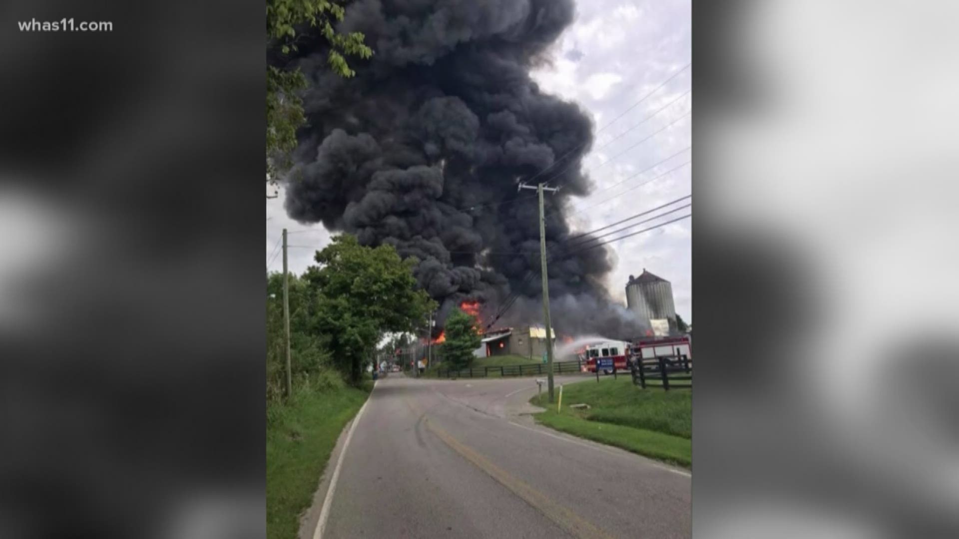 Major fire at abandoned business in Shelby County, Ky. 