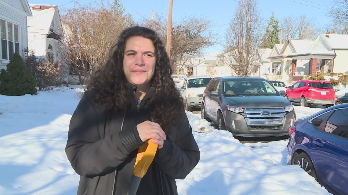 Neighbors question snow plowing delays on Louisville side streets | whas11.com