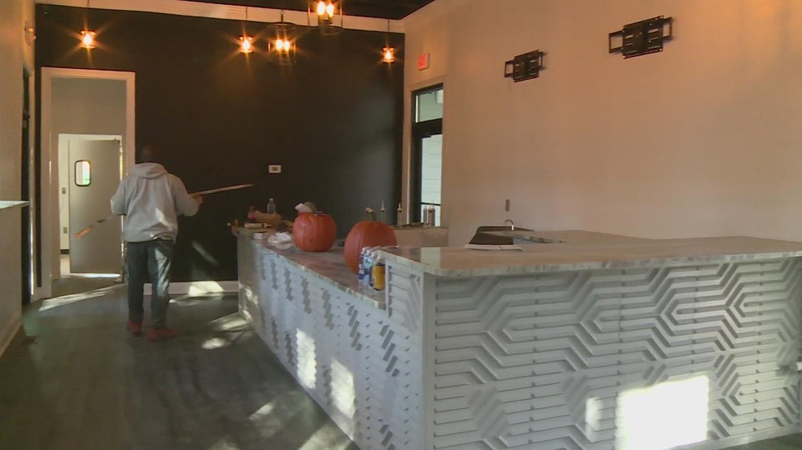 Russell neighborhood turns two houses into restaurants