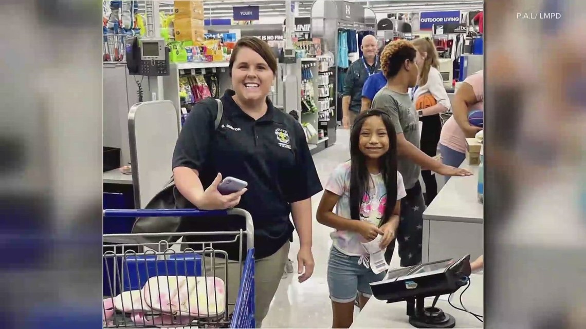 Houston Astros take kids on shopping spree at Academy Sports and Outdoor