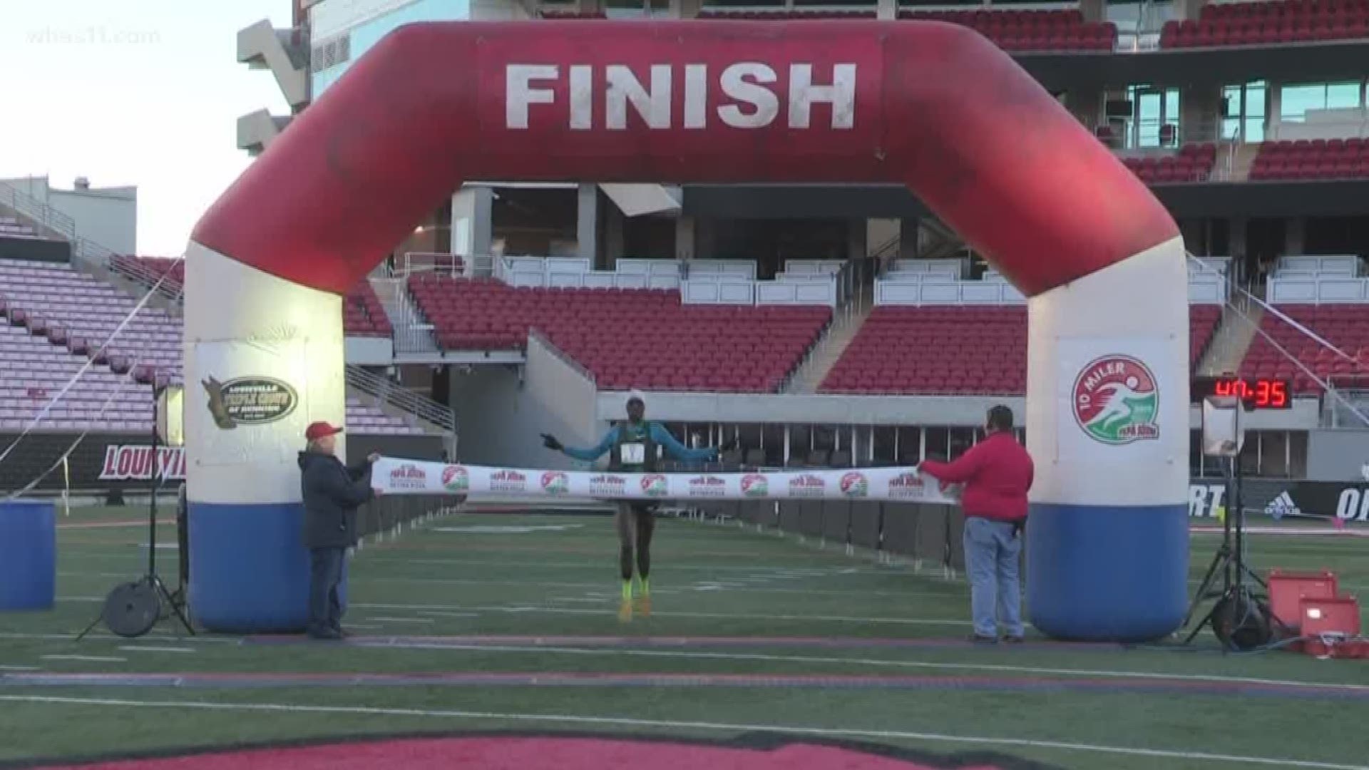 2 winners capture 'Triple Crown' of running during Papa John's 10Miler; first since 2002