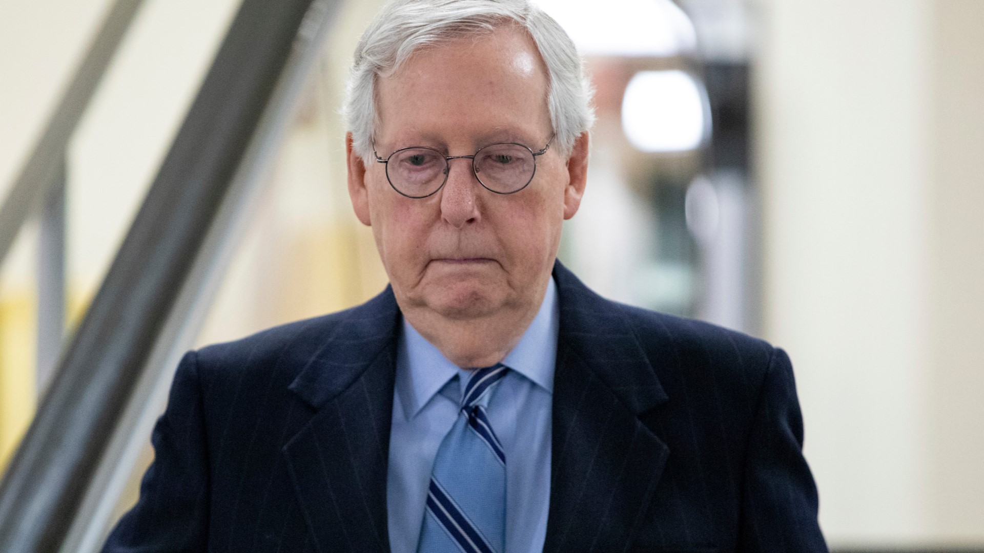 McConnell, 81, was attending a private dinner at a local hotel when he tripped.