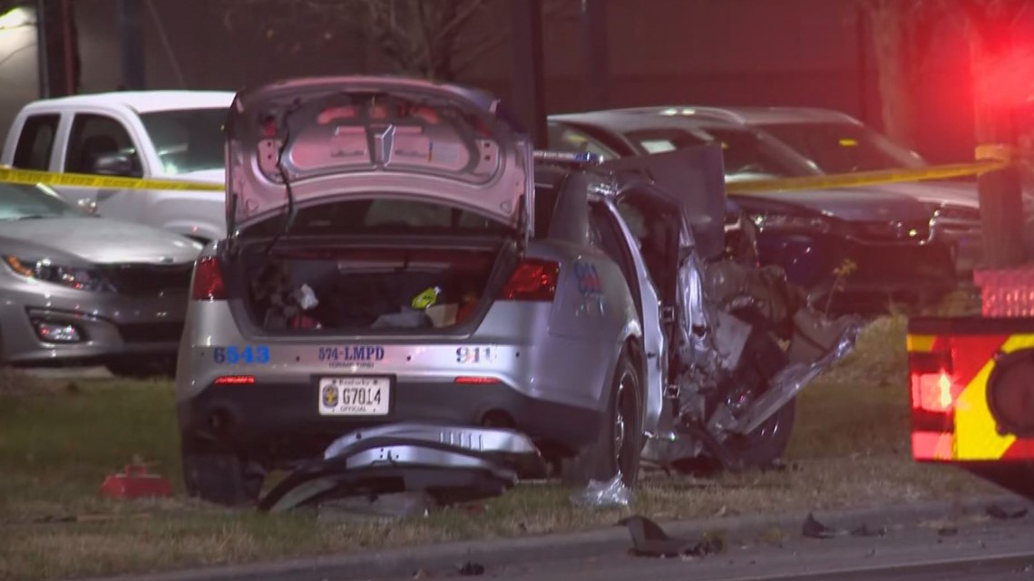 Louisville Officer Injured After Crash Involving LMPD Cruiser | Whas11.com