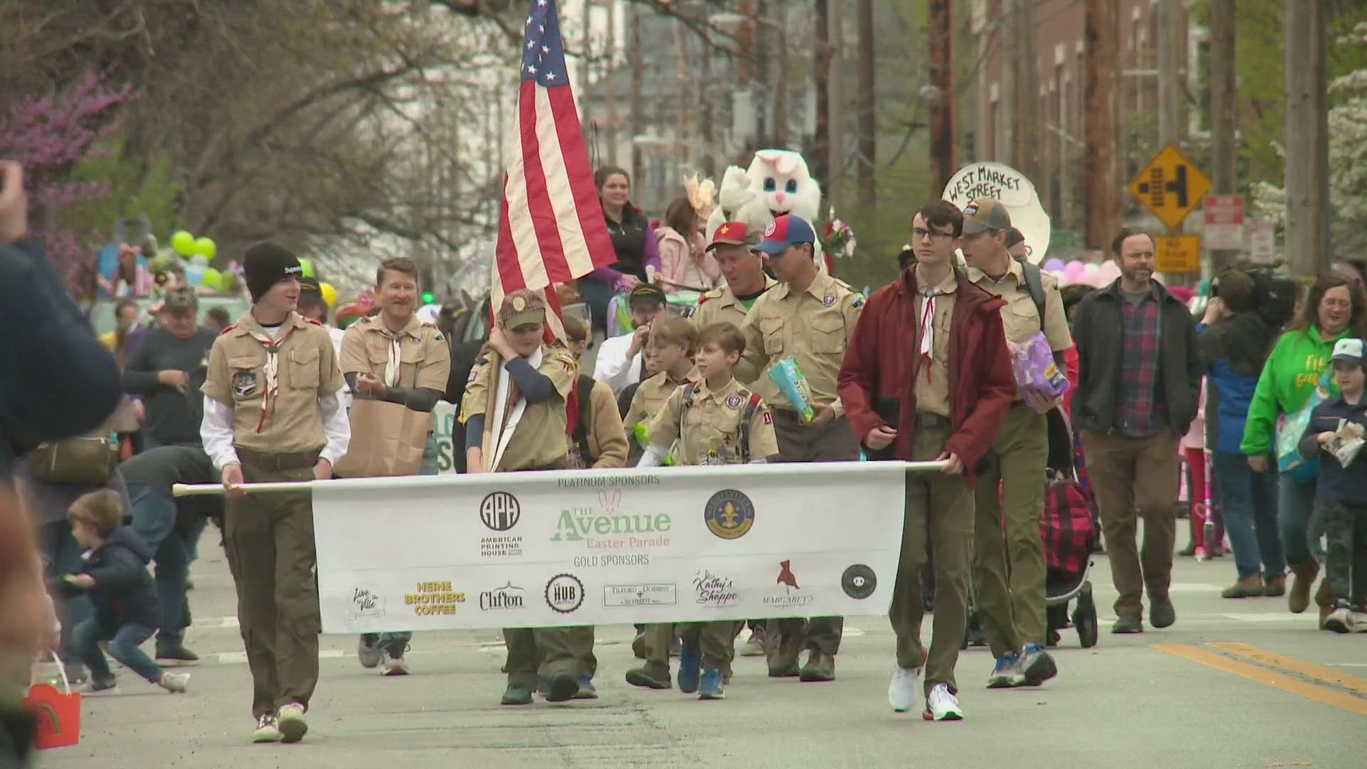 Louisville celebrates Easter with parade, egg hunt