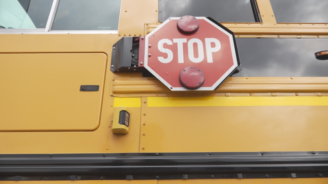 Caught on camera: Kentucky bill to fine drivers running school bus stop signs