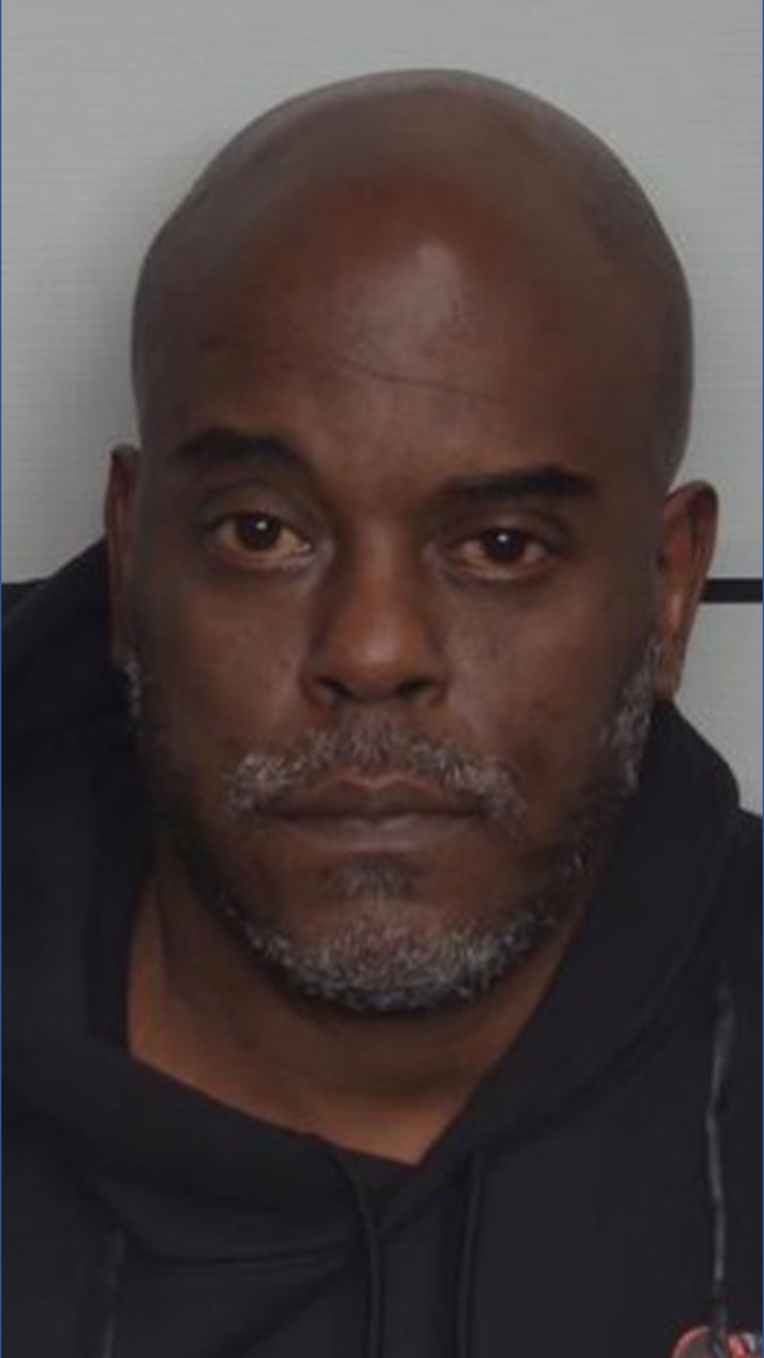Louisville pastor arrested in shopping spree using elderly victims(02)