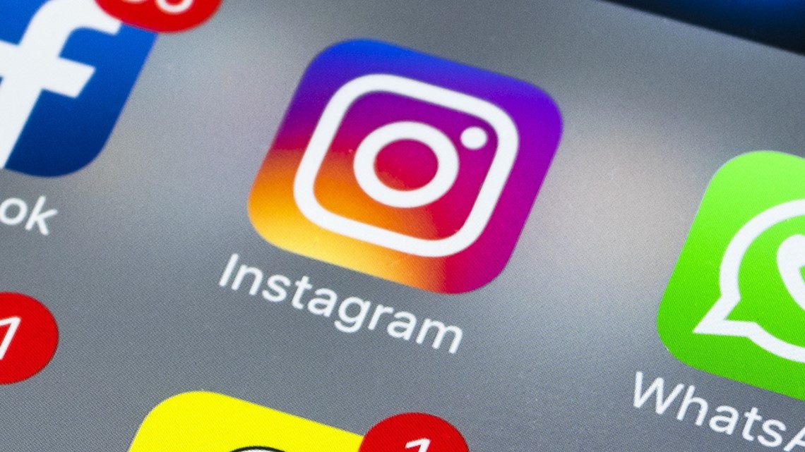 Parenting Teens, how social media affects them - Vimarsana News