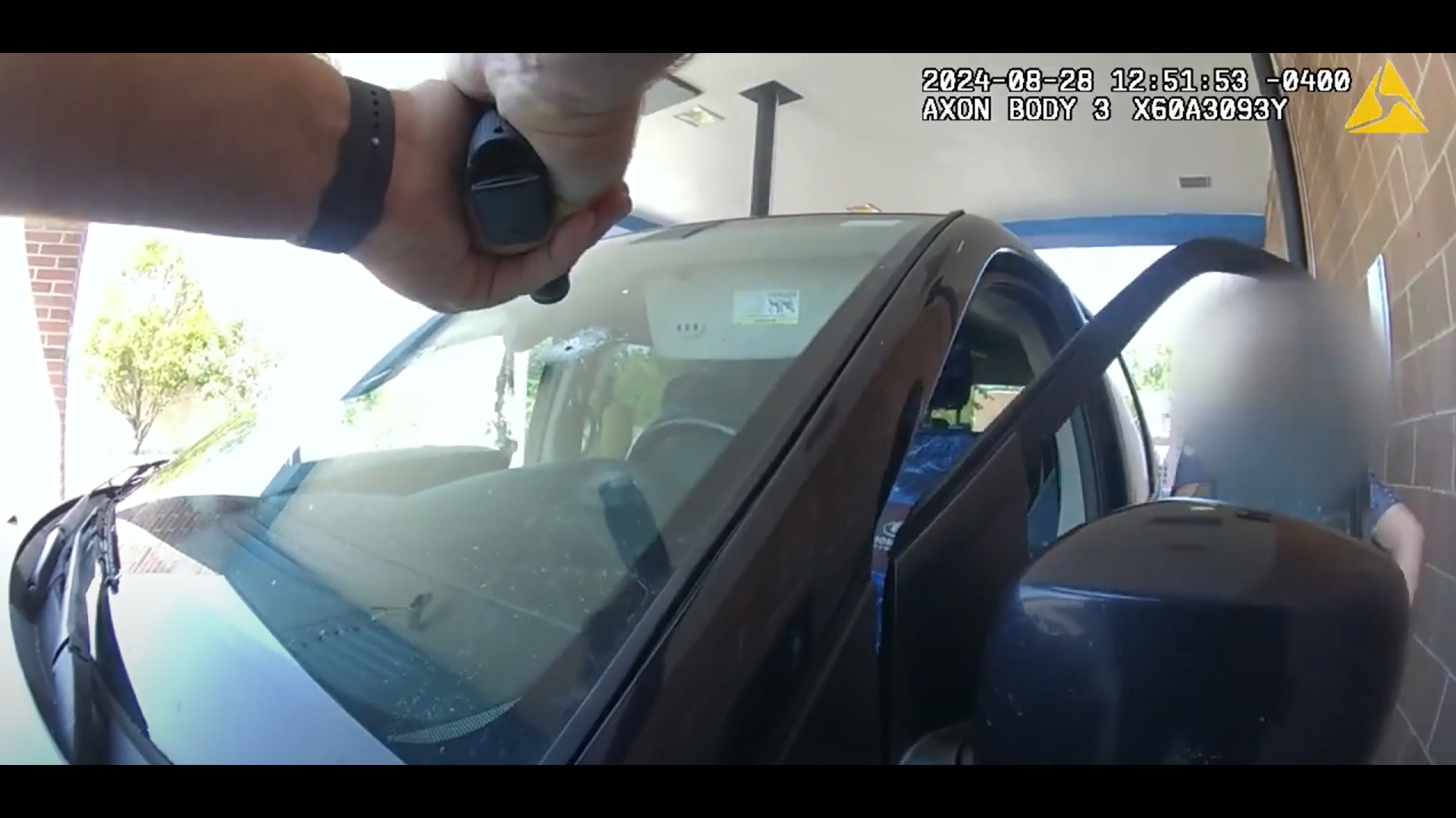 This body camera footage released by LMPD might be disturbing for some. Viewer discretion is advised.