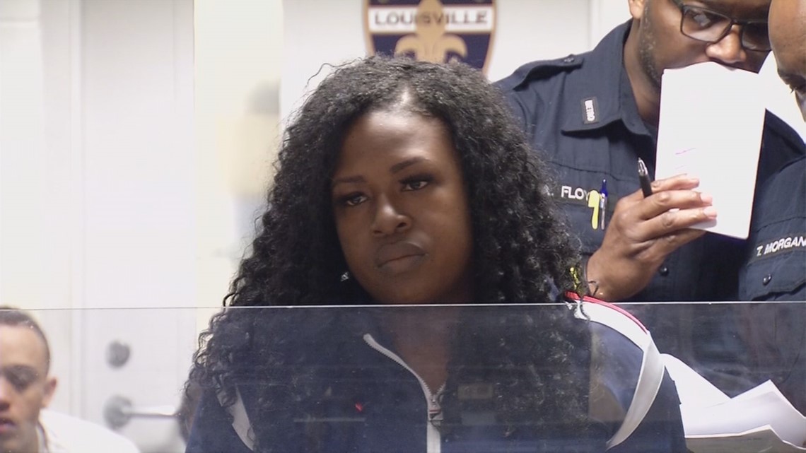 Woman arrested, accused of selling fake Kentucky Derby ...