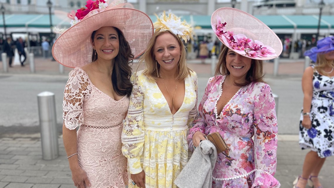 PHOTOS: Stunning fashion at the Kentucky Oaks, Derby 2022 | whas11.com