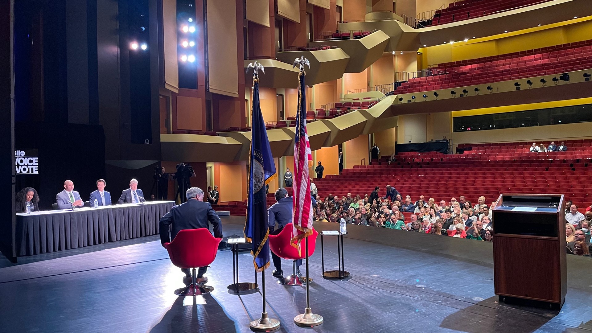 Before a live audience at the Kentucky Center downtown, Republican Bill Dieruf and Democrat Craig Greenberg discussed what they want to do if elected mayor.