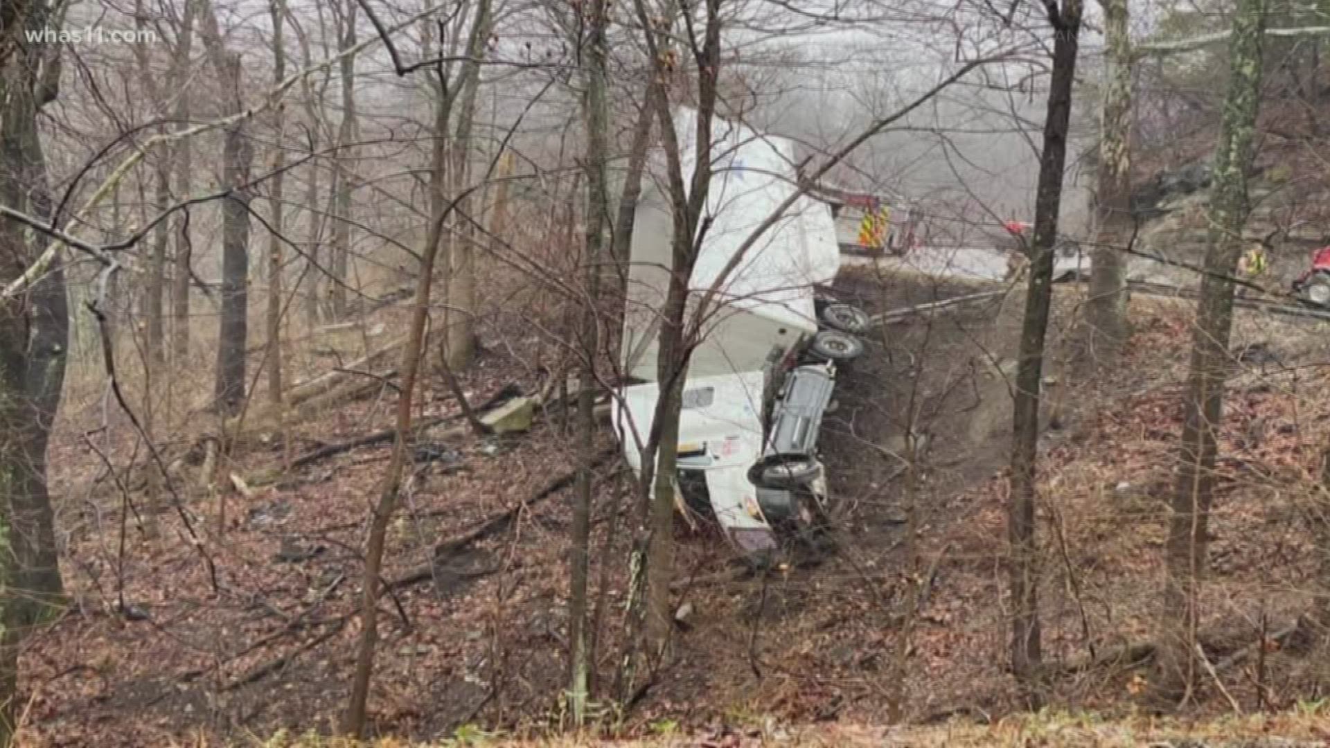 Semi accident in Floyd County