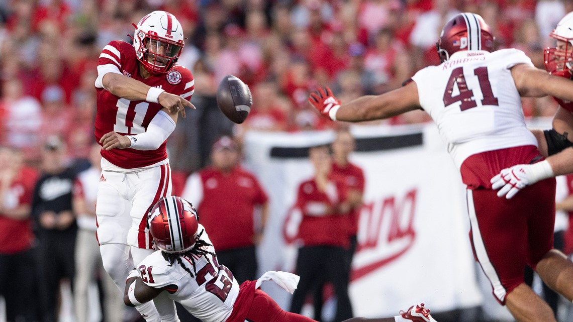 Nebraska beats Indiana 3521; ends 9game FBS losing streak