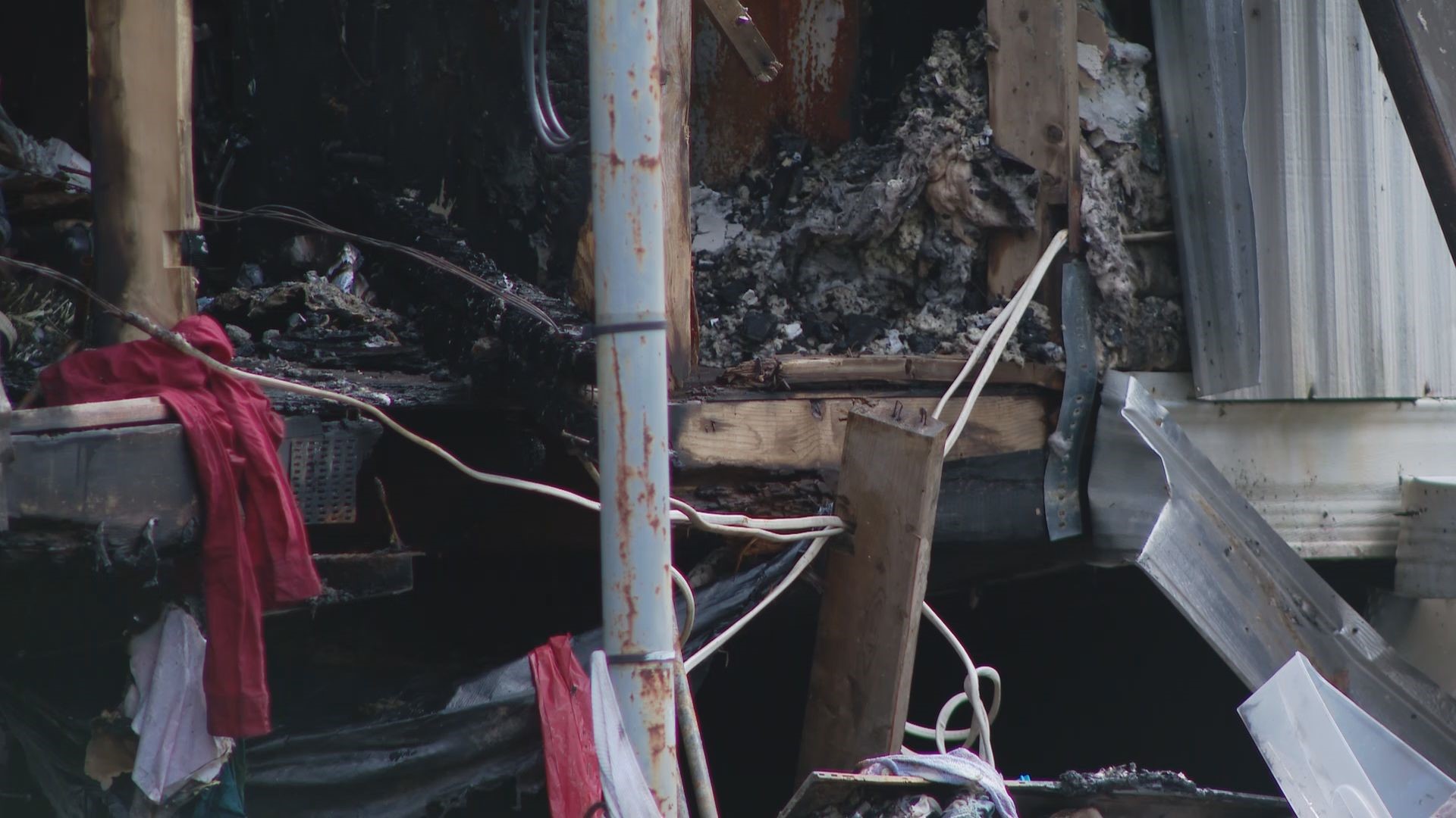 14yearold dies in Indiana house fire