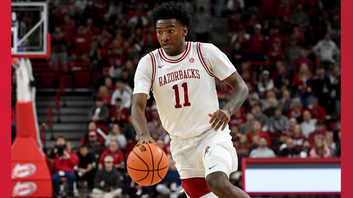 Louisville stays hot in the portal with commitment from Karter Knox